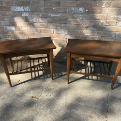 Pair Of MCM End Tables/ Night Stands 