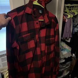 Men’s Long Sleeve Button Down Shirt Size M