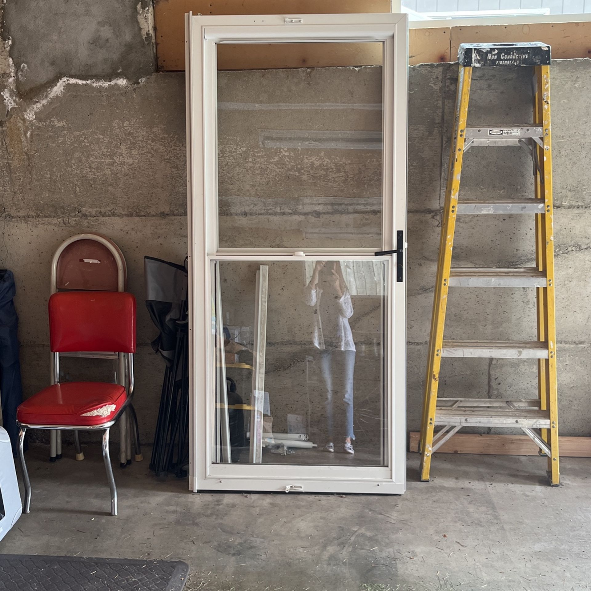 Larson Retractable Screen Storm Door