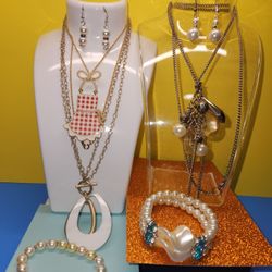 #1795, LOT PEARLS COLLECTION, GREAT VINTAGE BUNDLE 7 ITEMS
