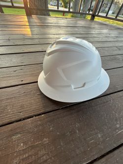 HARDHAT BRAND NEW