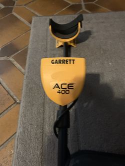 Garrett ACE 400 Metal Detector
