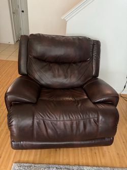 Leather Recliner / Rocker Electric