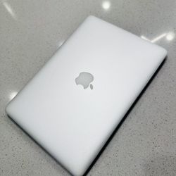 MacBook Pro (Retina, 13-inch)