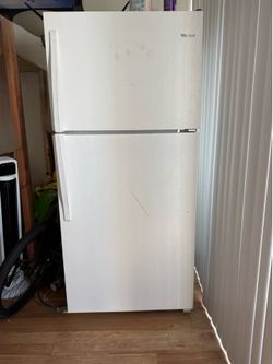 Whirlpool Refrigerator/Freezer standard size