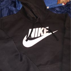 Black Nike Hoodie 