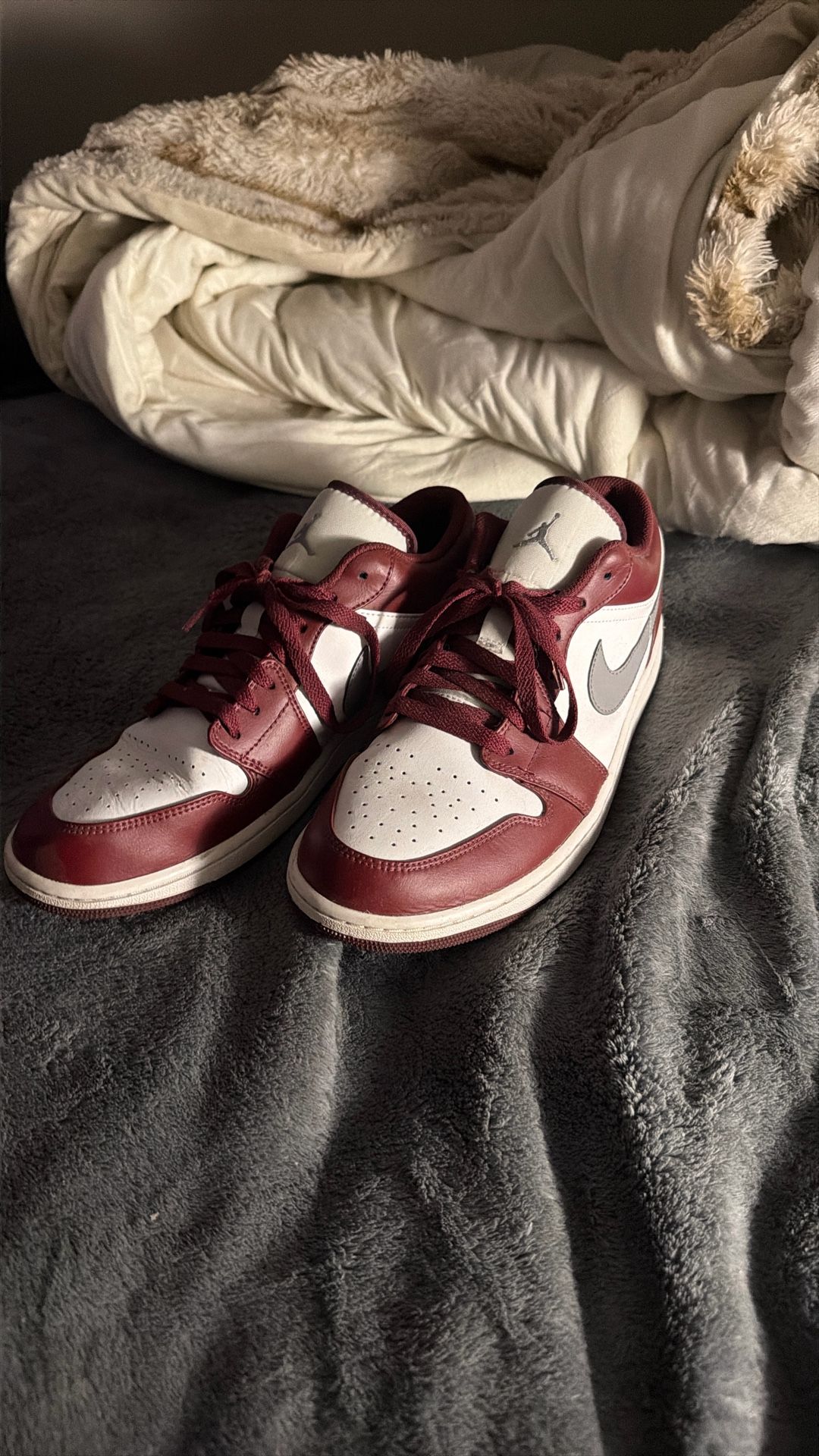 Air Jordan 1 Low White/Maroon Size 12 – Lightly Worn (No Box)