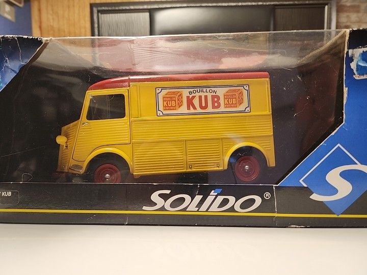 Prestige Metal Diecast Bus