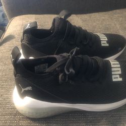 Pumas Size 7 Good Condition Like New
