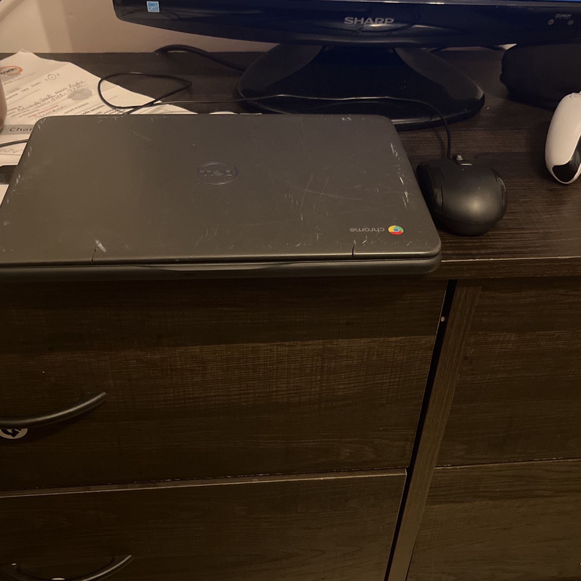 Chromebook With Mouse Comes With Charger