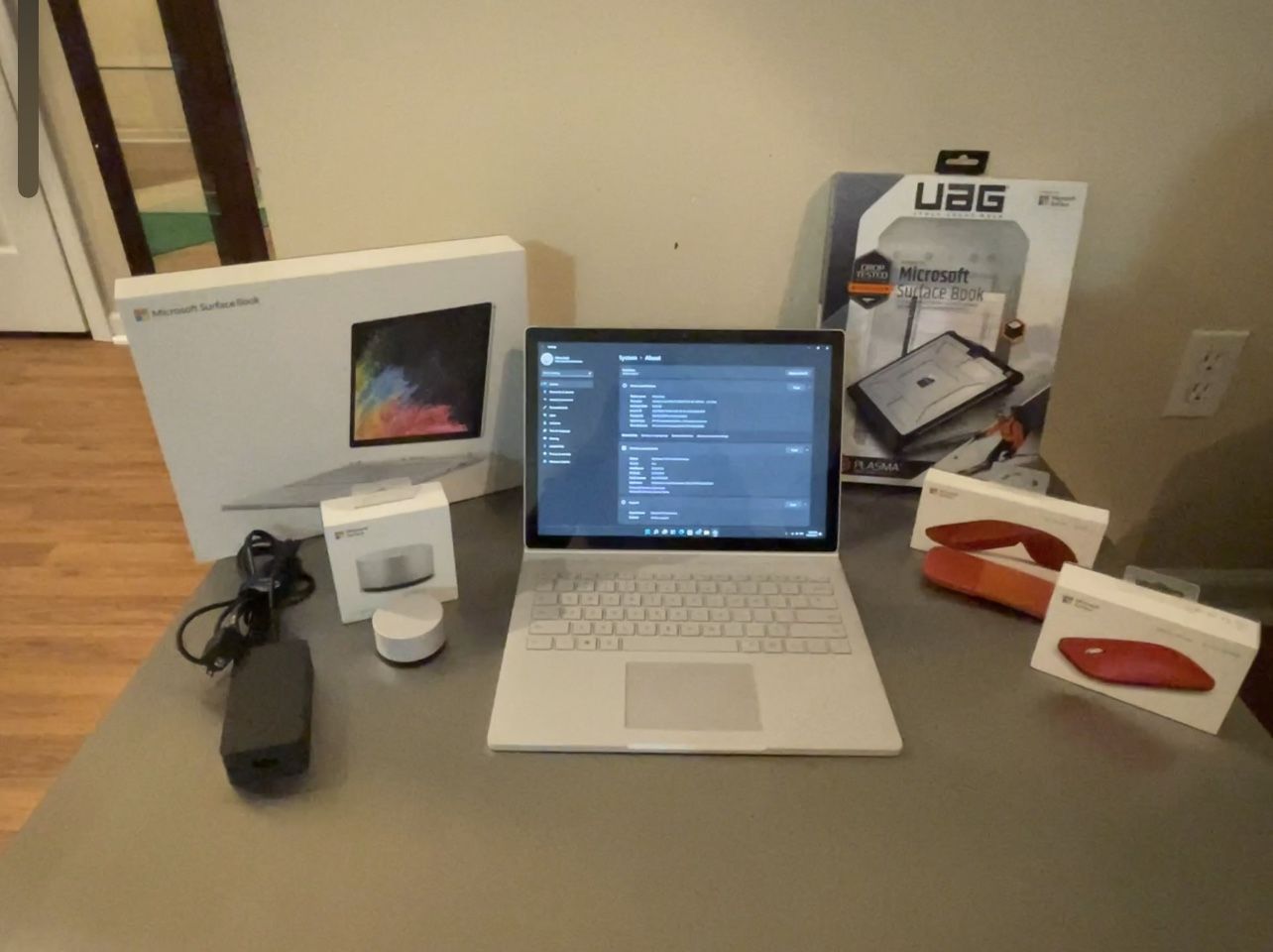 Surface book 2 Bundle- i7 256GB