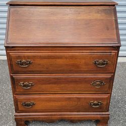 (FREE DELIVERY) Thomasville Drop front Secretary Desk