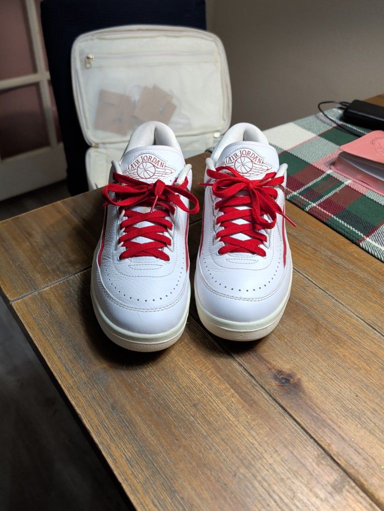 Jordan 2 UNC To Chicago 9.5M 11/W DS