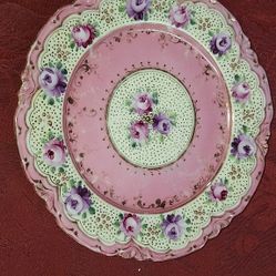 OLD JAPANESE? HAND PAINTED PORCELAIN PLATE, PINK WITH FLOWERS, GOLD TRIM G3D040