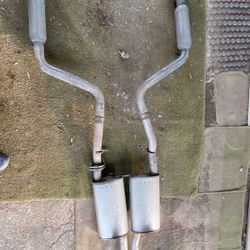 2014 5.7L Dodge Challenger Exhaust System 