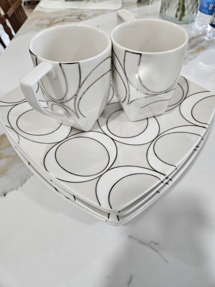 Plates & Cup