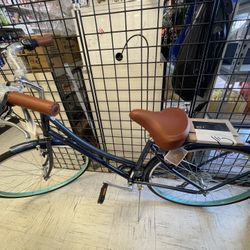 Beach Cruiser Bike  in Navy 