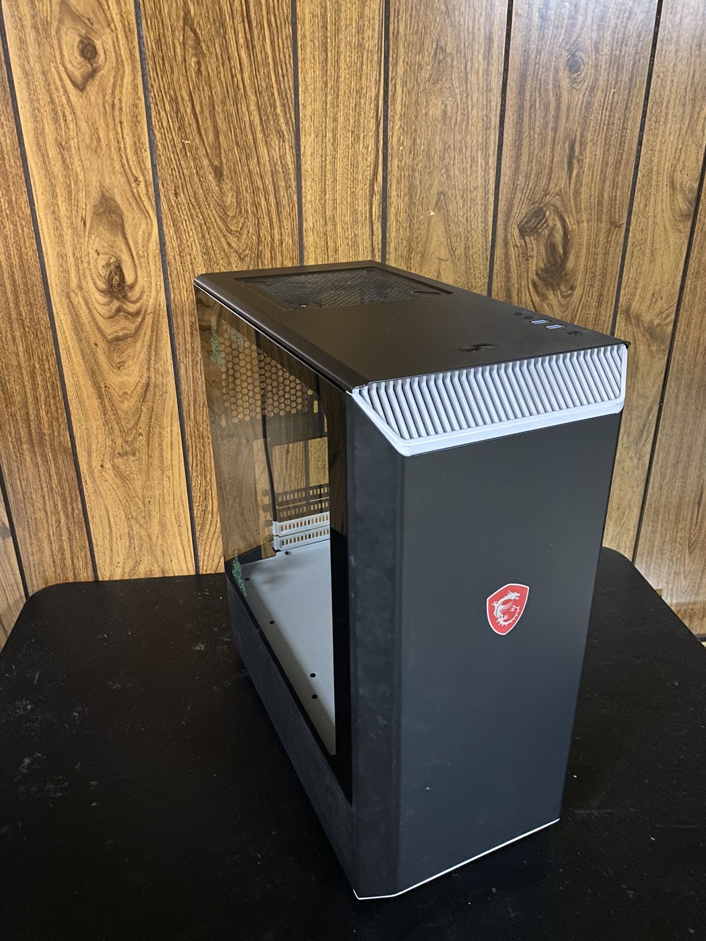 Get A Custom Desktop PC Build With This Stylish Glass Side...