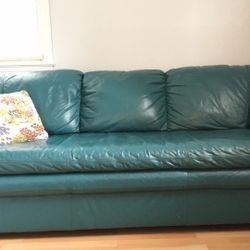 Leather Couch Excellent Condition 