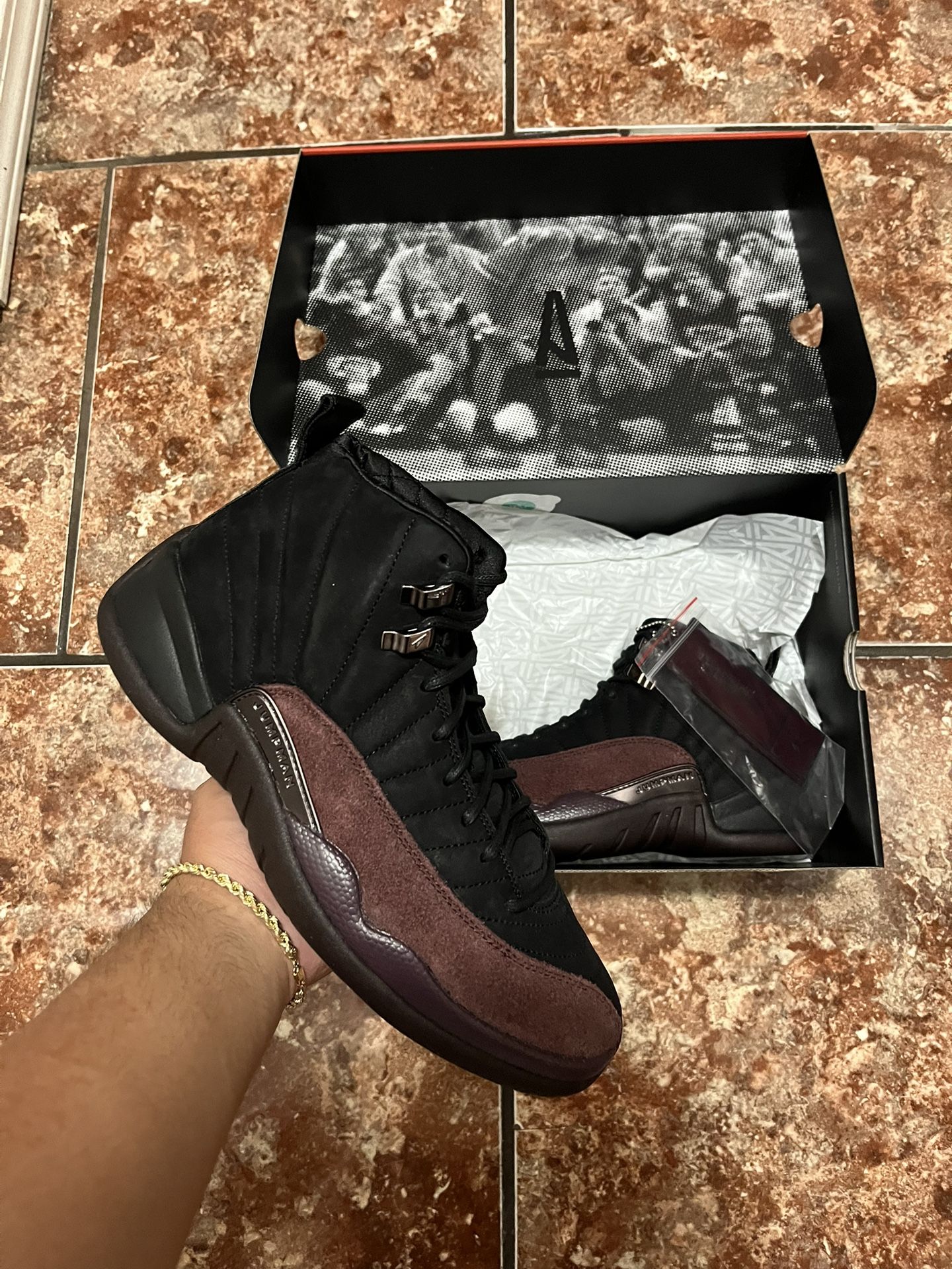 Jordan 12 A Ma Maniére Size 9