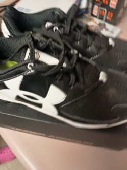 Under Armour Black Low-Top Sneakers