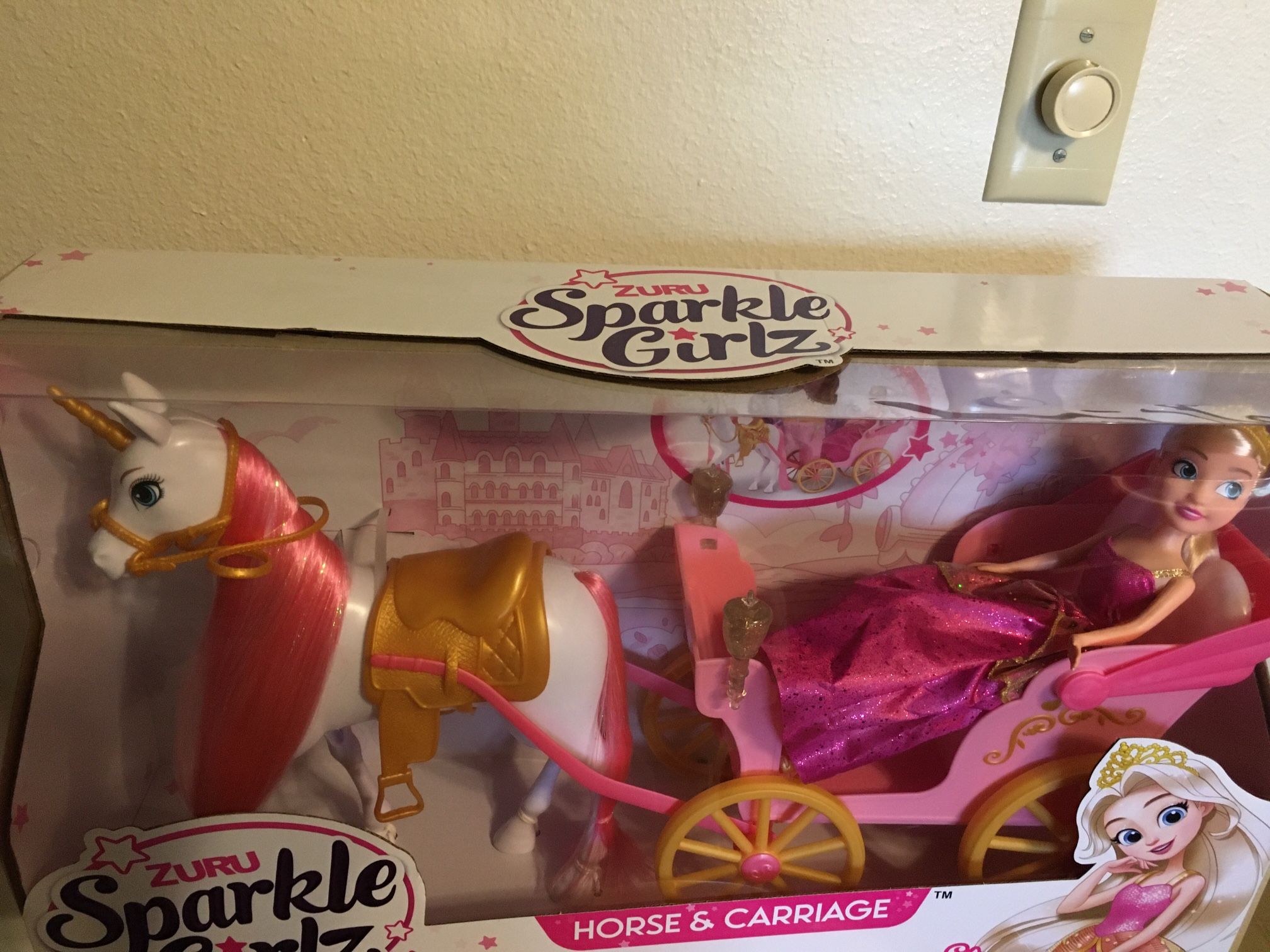 Sparkle Girls Horse Carriage 22 PCS & Doll Included 