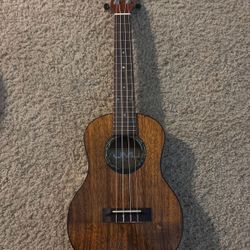 KUMU Tenor Feather Hawaiian Koa wood