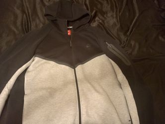 Black & Gray Nike Sweater XL