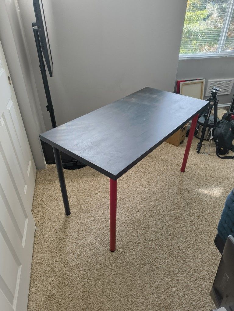 Ikea Desk W/Legs (Linnmon 39"x23")