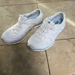 Skechers Women's Sneaker (60)