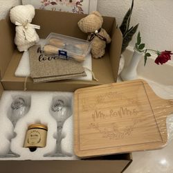 Mr And Mrs Glass Set Gifts