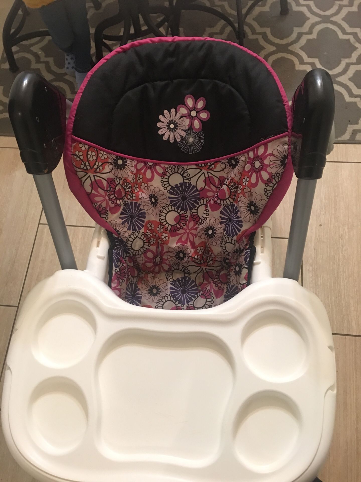 Adjustable High chair