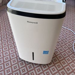 Honeywell Smart Wifi Dehumidifier