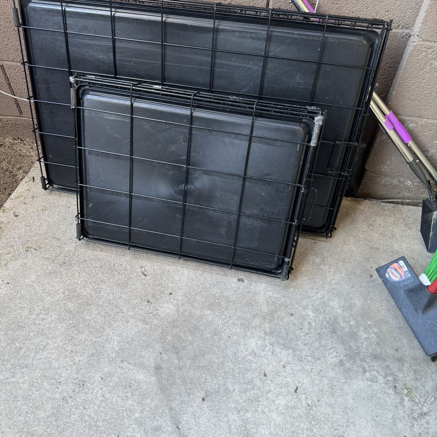 24 Inch Dog Crate With Two Doors