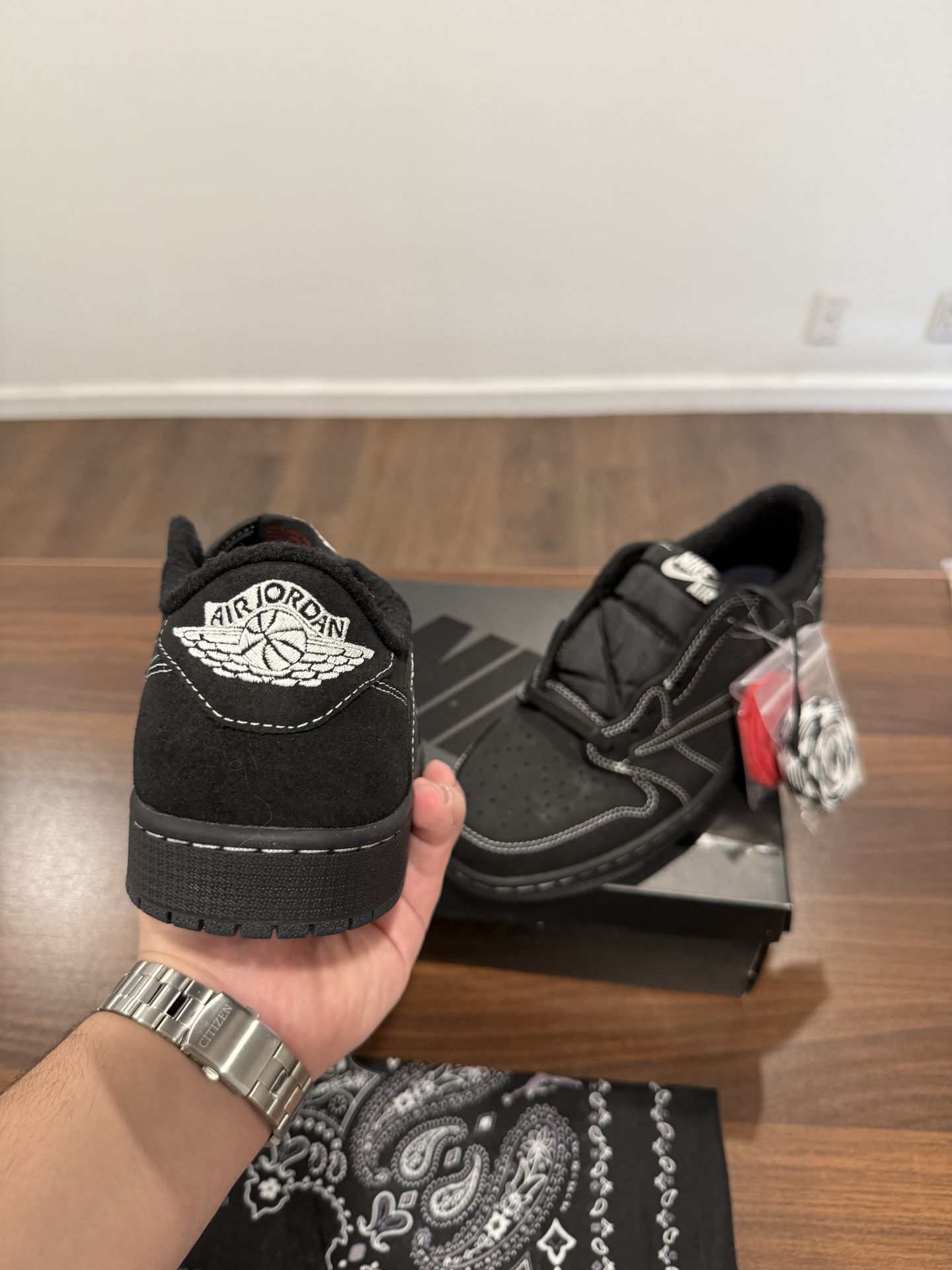 Aj1 Low Nike Air Jordan 1 low Travis Scott Black Phantom size 7 