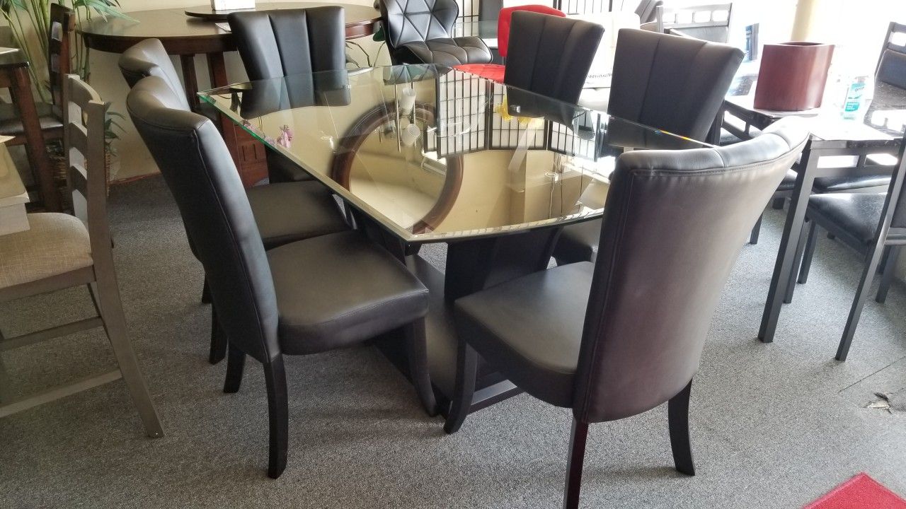 Brand New Glass Dining Table (60"×42"×30"H) + 6 Brown Faux Leather Chairs