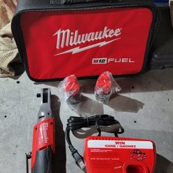 Milwaukee 3/8 High Torque Ratchet 