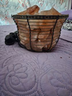Salt lamp