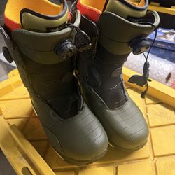 Adidas Yeezy BOA snowboard Boots