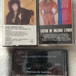 (3)-Cassette Tapes of Spanish music from different artists.
Luisa Maria Guell, Valeria Lynch, Santa Maria de Guadalupe
***** Cash 💸 only, please.