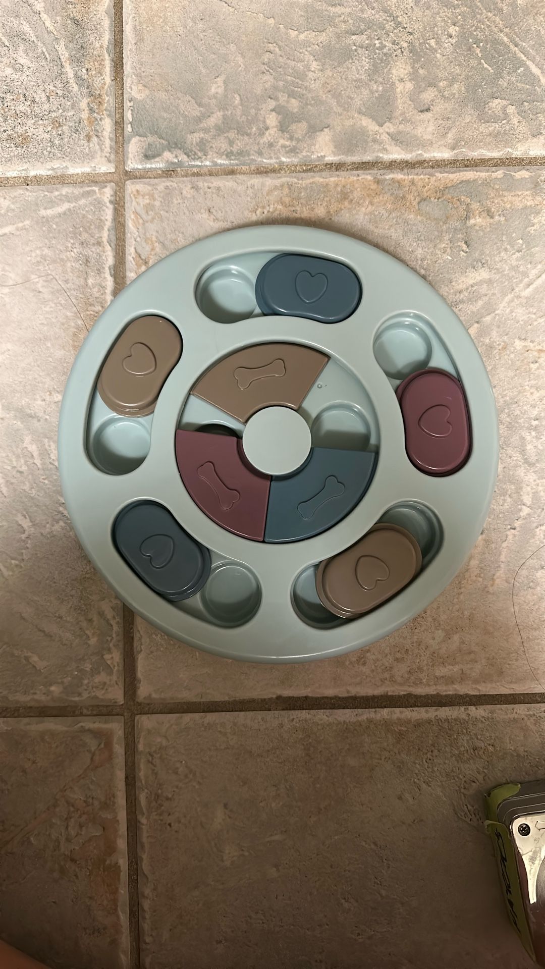 Dog Puzzle Slow Feeder Toy, Puppy Treat Dispenser Slow Feeder Bowl Dog Toy,Dog Brain Games Feeder with Non-Slip, Improve IQ Puzzle Bowl for Puppy