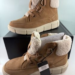 Sorel Explorer III NW Lace Up Waterproof Women Boot Tawny Buff/Sea Salt - size 6