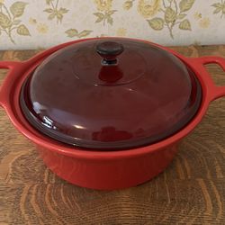 Dash Of That 2.5 Qt Stoneware Casserole Dish Handled Red