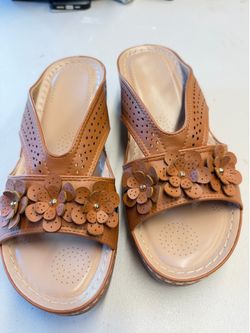 Sandles