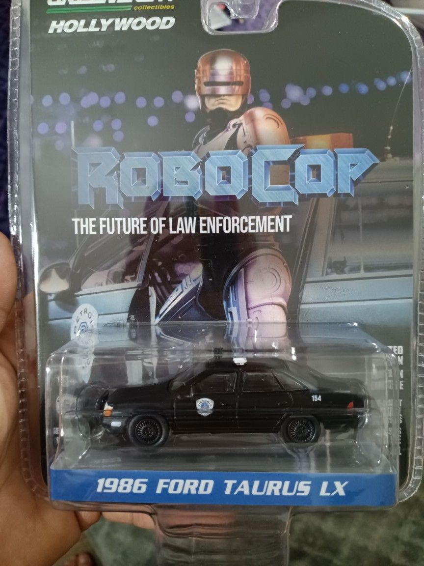 1986 Ford Taurus LX Toy Robocop Detroit Police Vehicle 1:64 Scale Greenlight Collectibles Hollywood