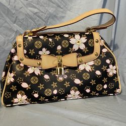 Beautiful Handbag 
