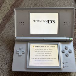 Nintendo DS Lite - Silver