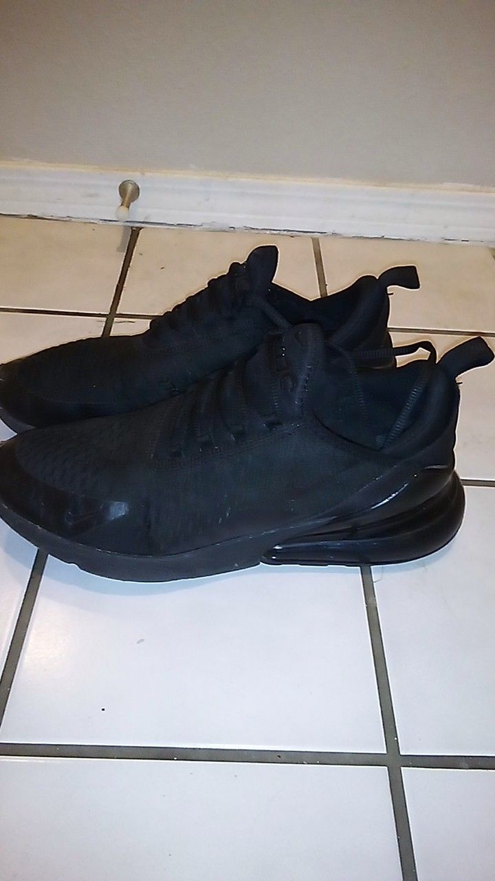 Nike Airmax 270 (Men Size 10)