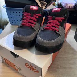 Nike Avid Jr 6.0 - Blk/Rd-Gry