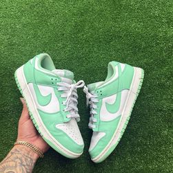 Dunk Low Women’s Glow 2021